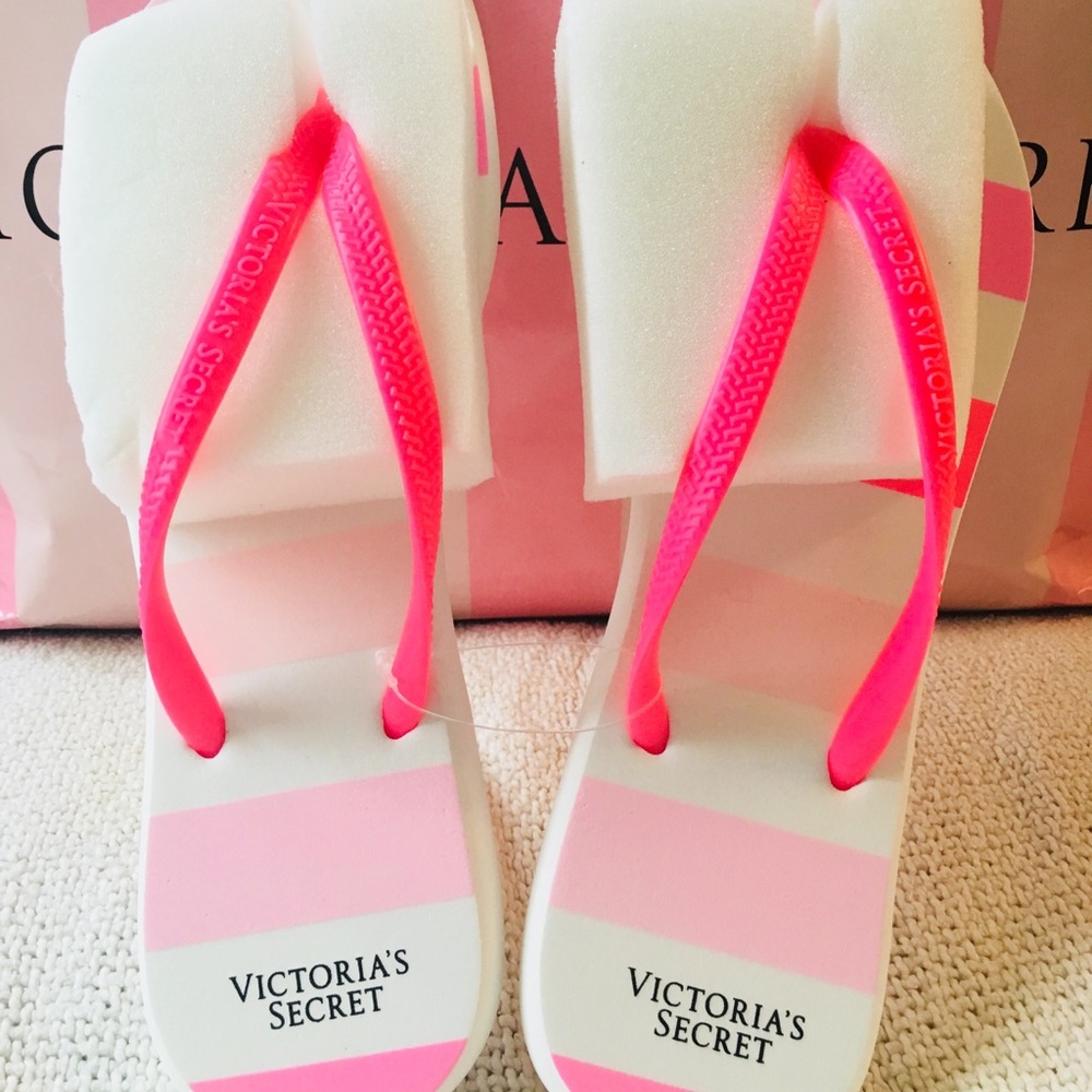 Victoria Secret slippers 7-8M size
